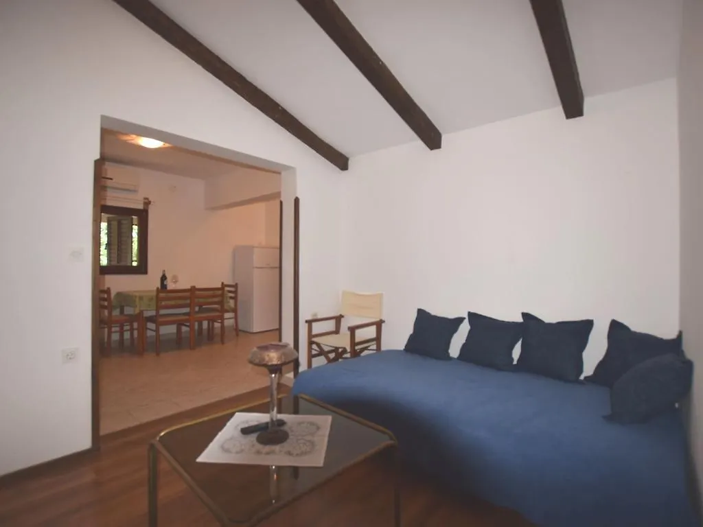 Apartment In Holiday Home With Private Pool Banjole 0*,